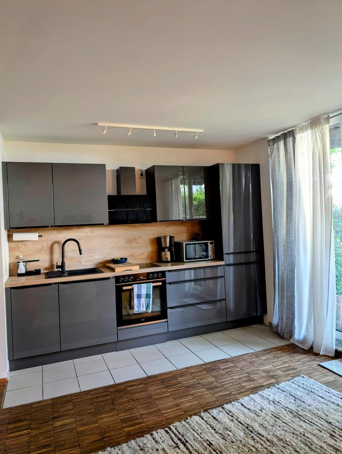 Apartment Ruhig Im Gruenen, Naehe Messe Und Flughafen Düsseldorf